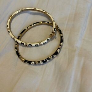 Set of two women’s enamel bracelts